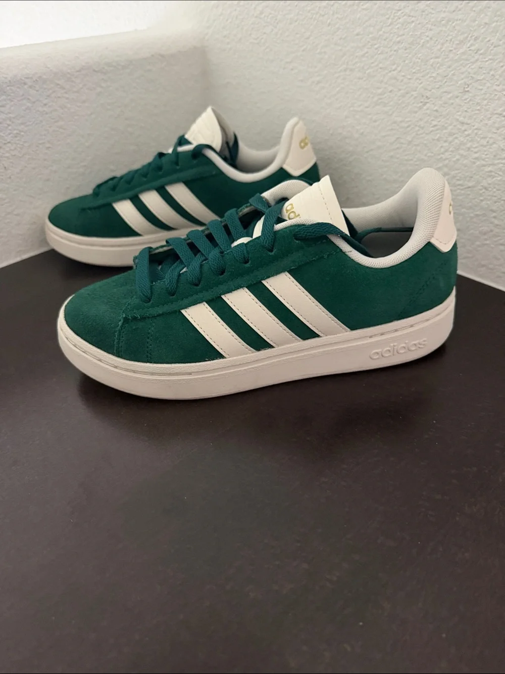 Adidas green & white Sneakers.